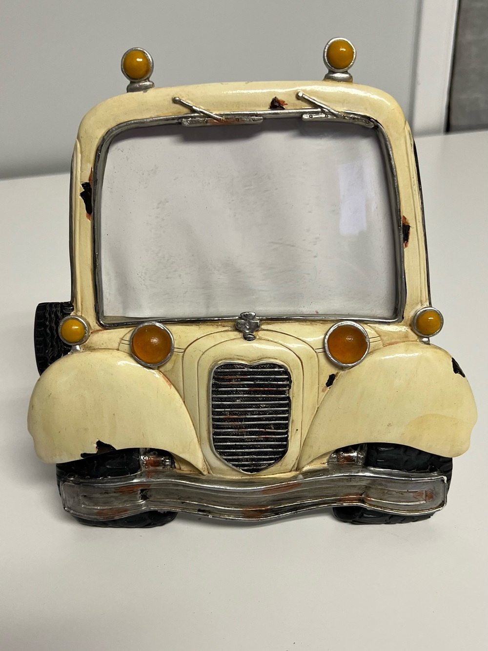 Vintage-Inspired Cream Car Photo Frame